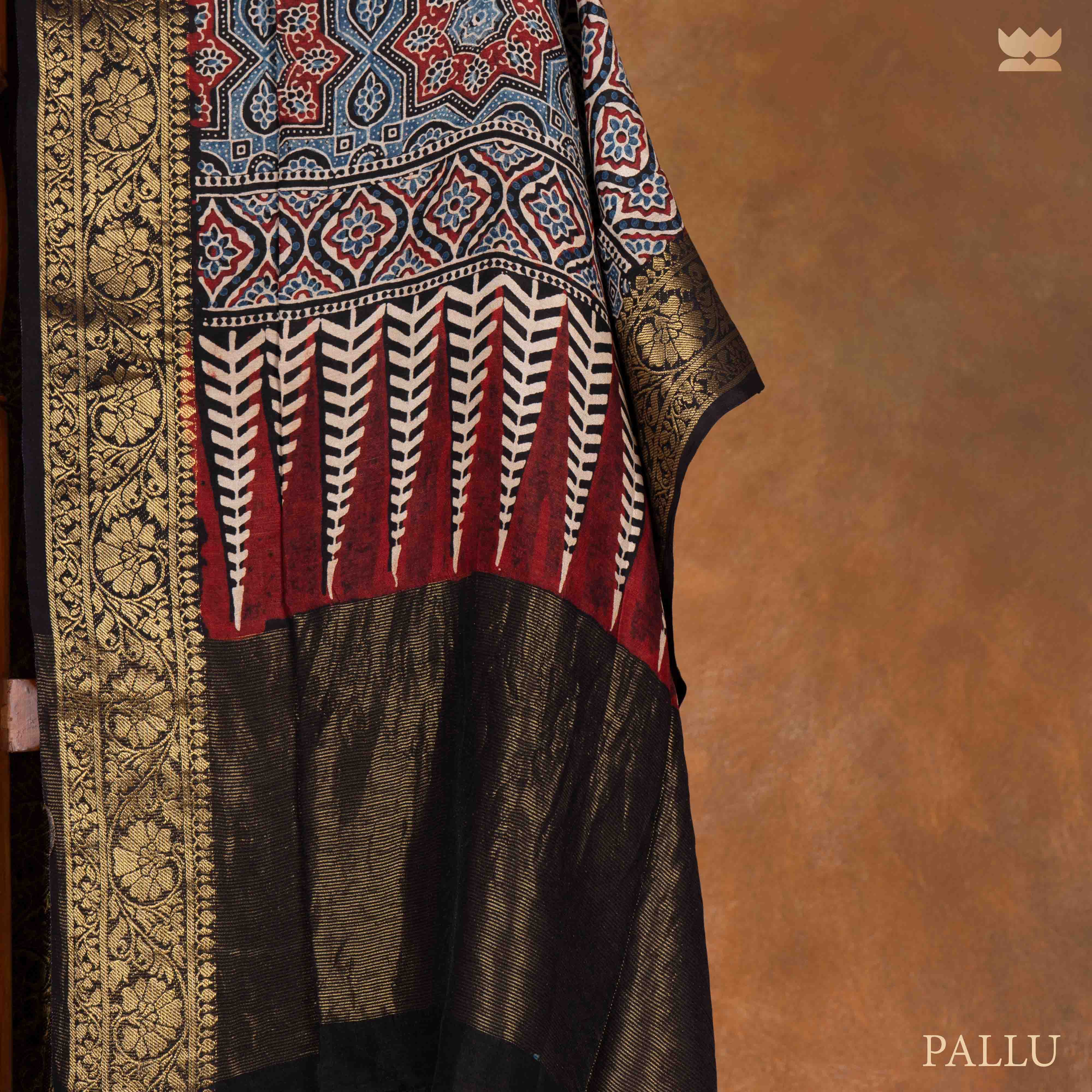 Jhalak Dola Silk Saree