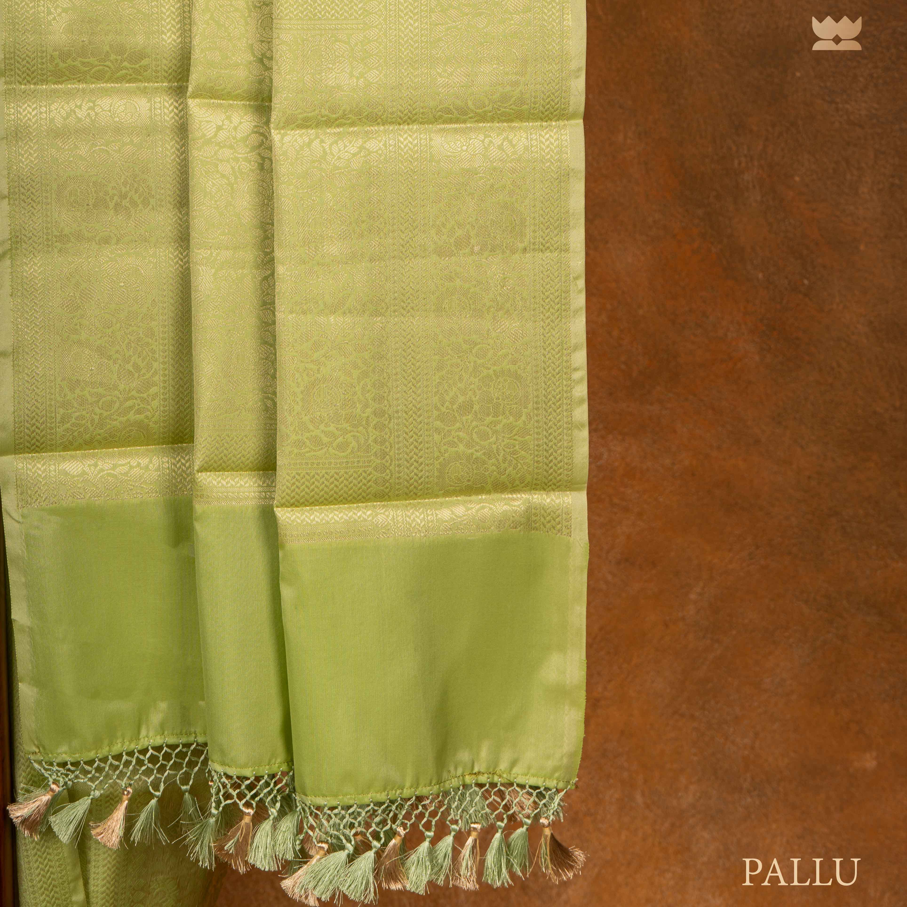 Pista Banarasi Art Silk