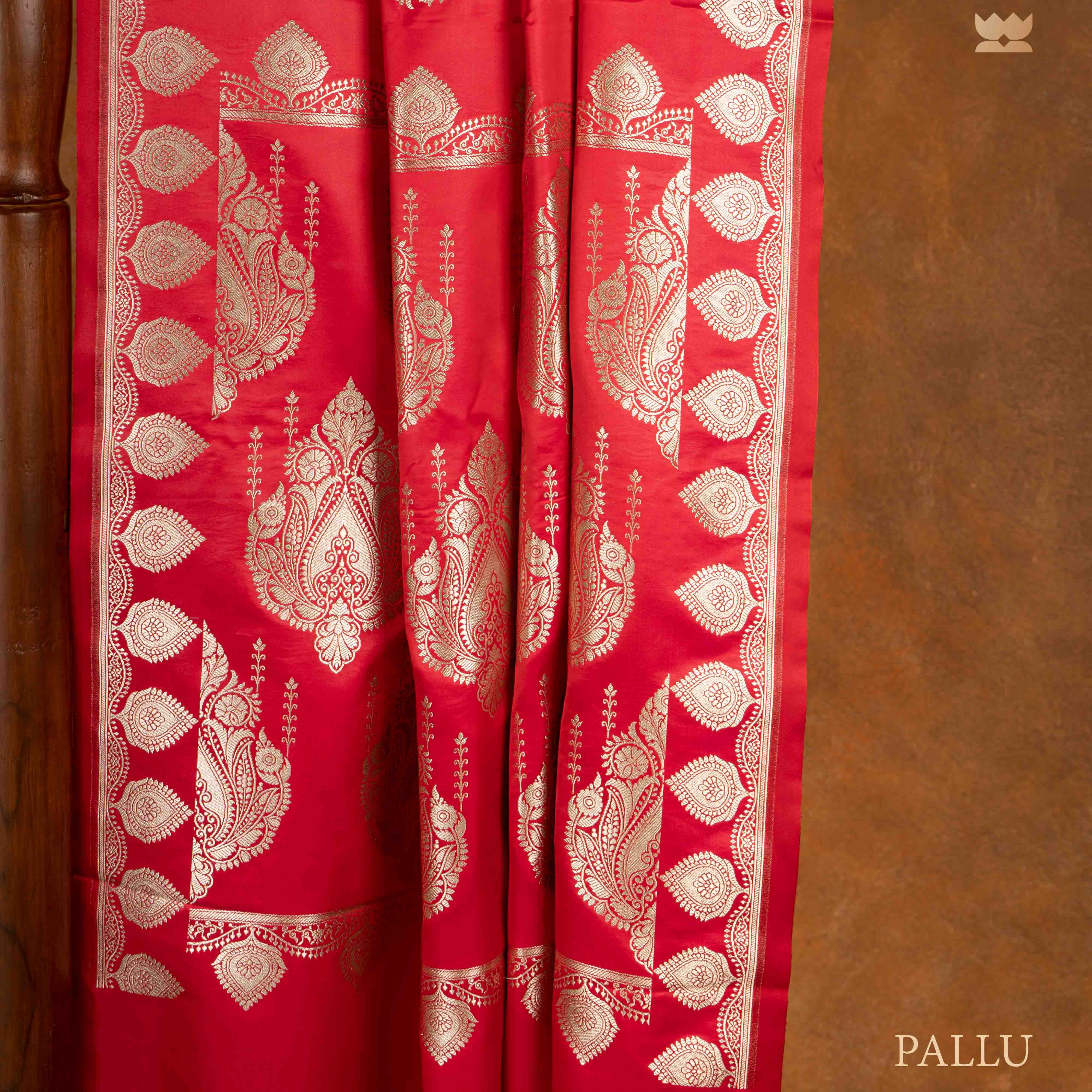 Ratnaveni Banarasi Mashru Silk Saree
