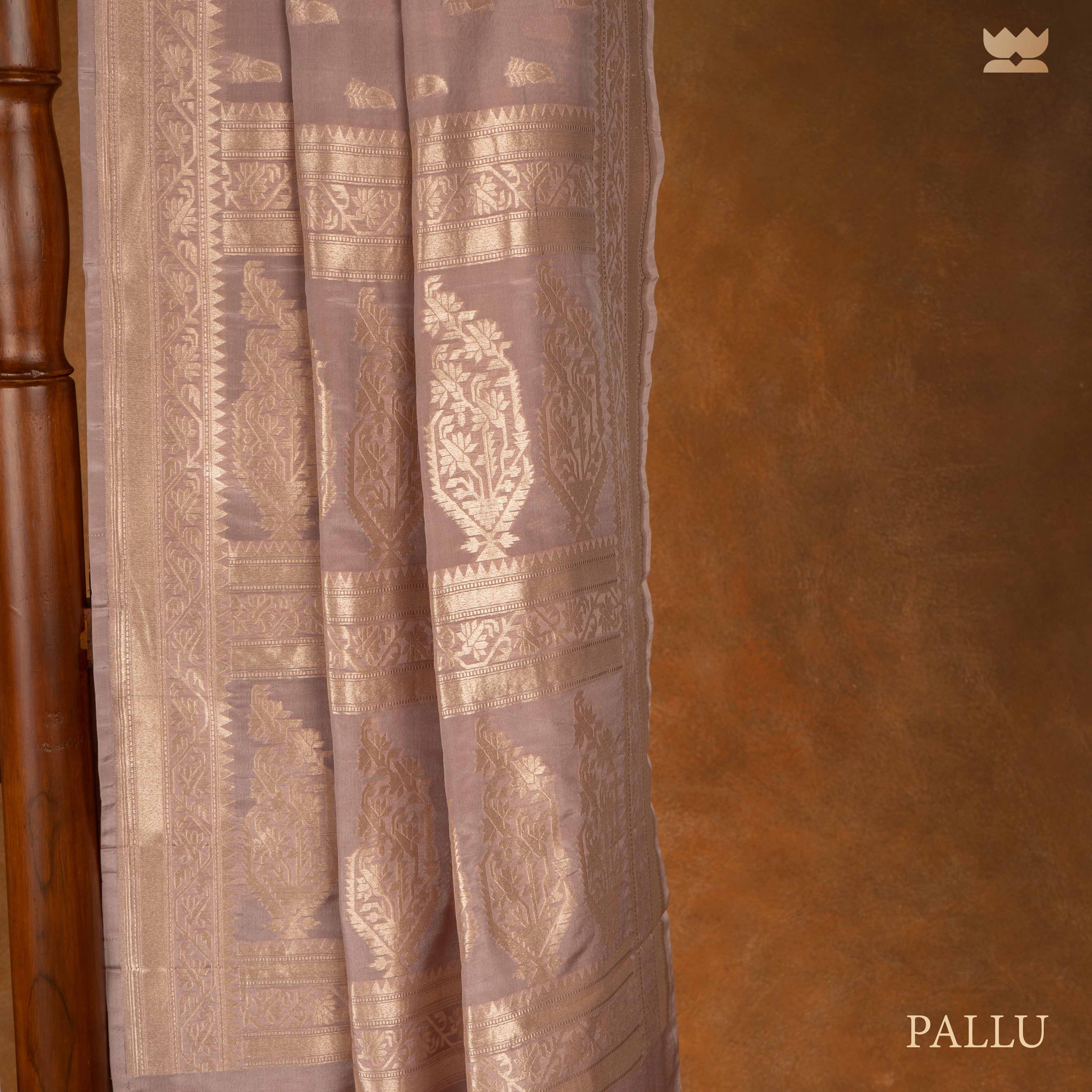 Hem Pushpavali Georgette Silk Banarasi Saree