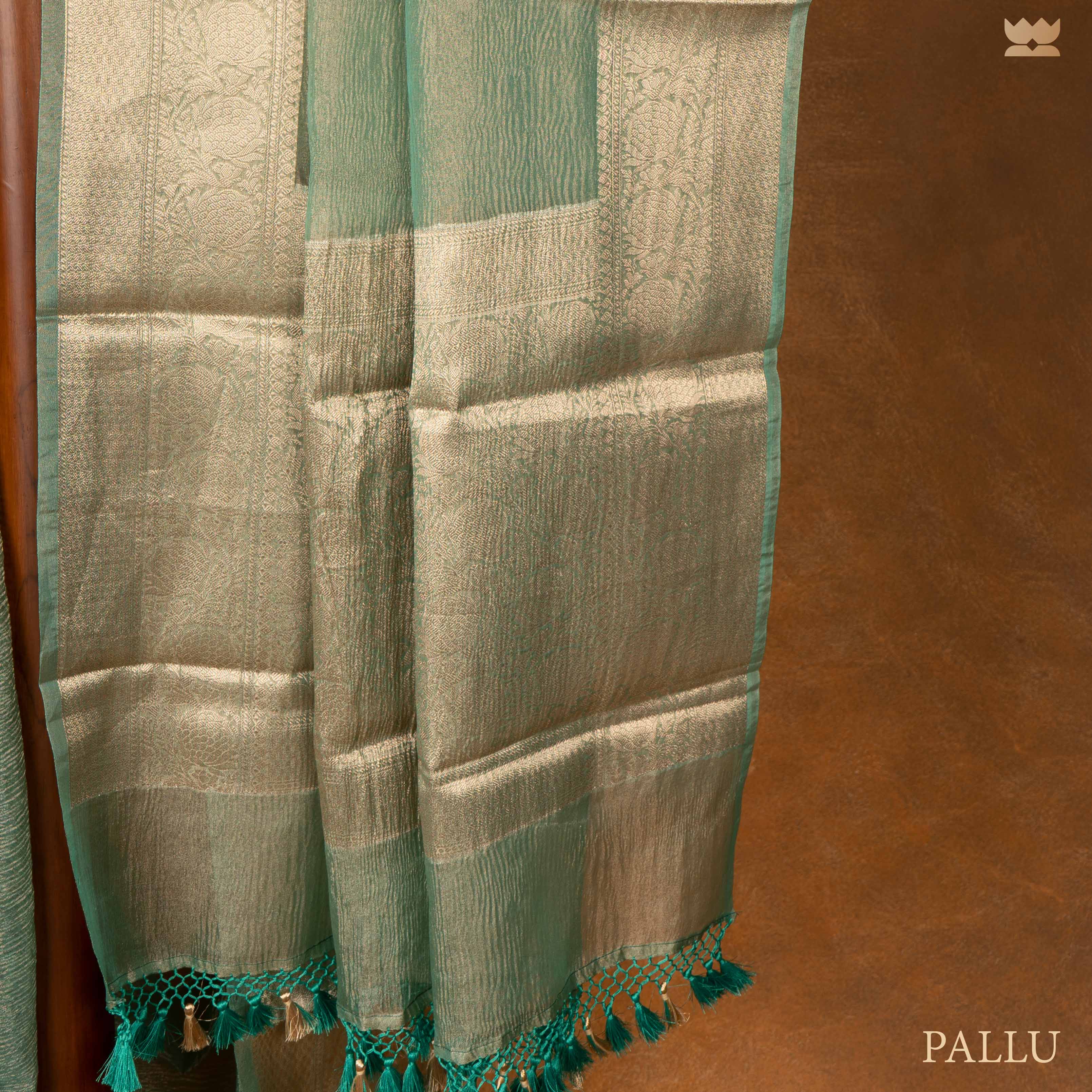 Aabha Crushed Semi Organza Saree