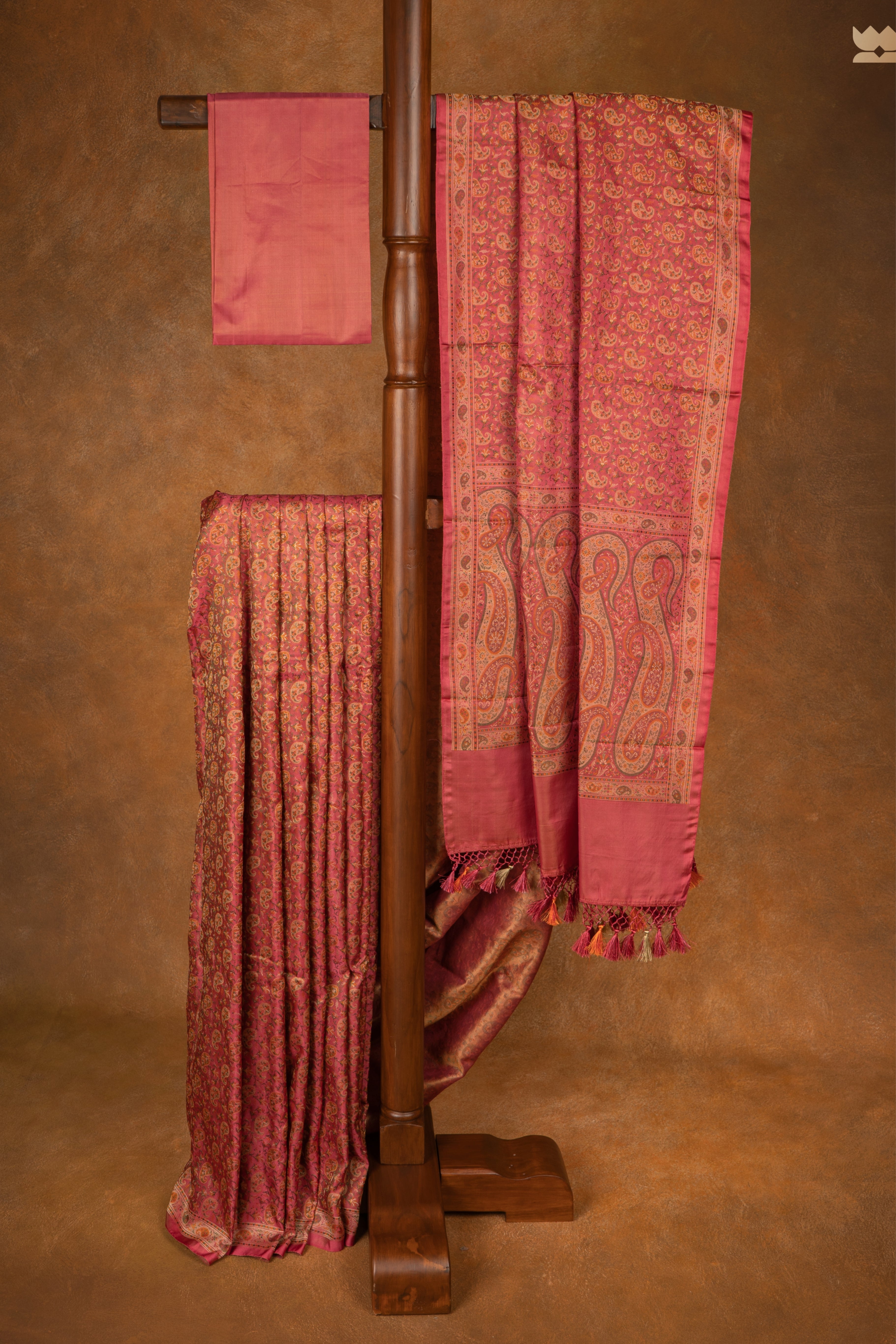 Gulabi Usha Tanchoi Banarasi Silk Saree