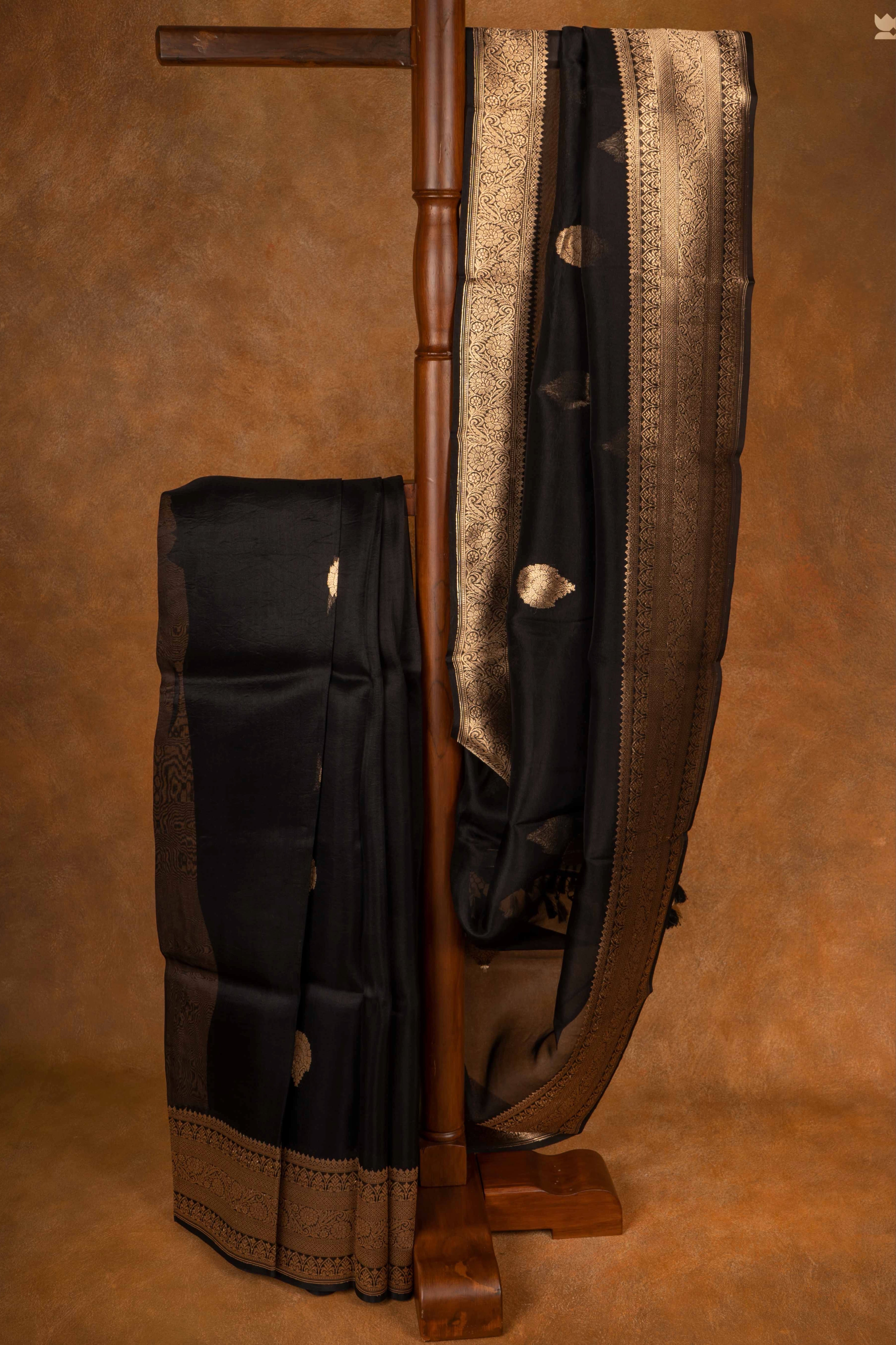 Swarna Rekha Organza Silk Saree