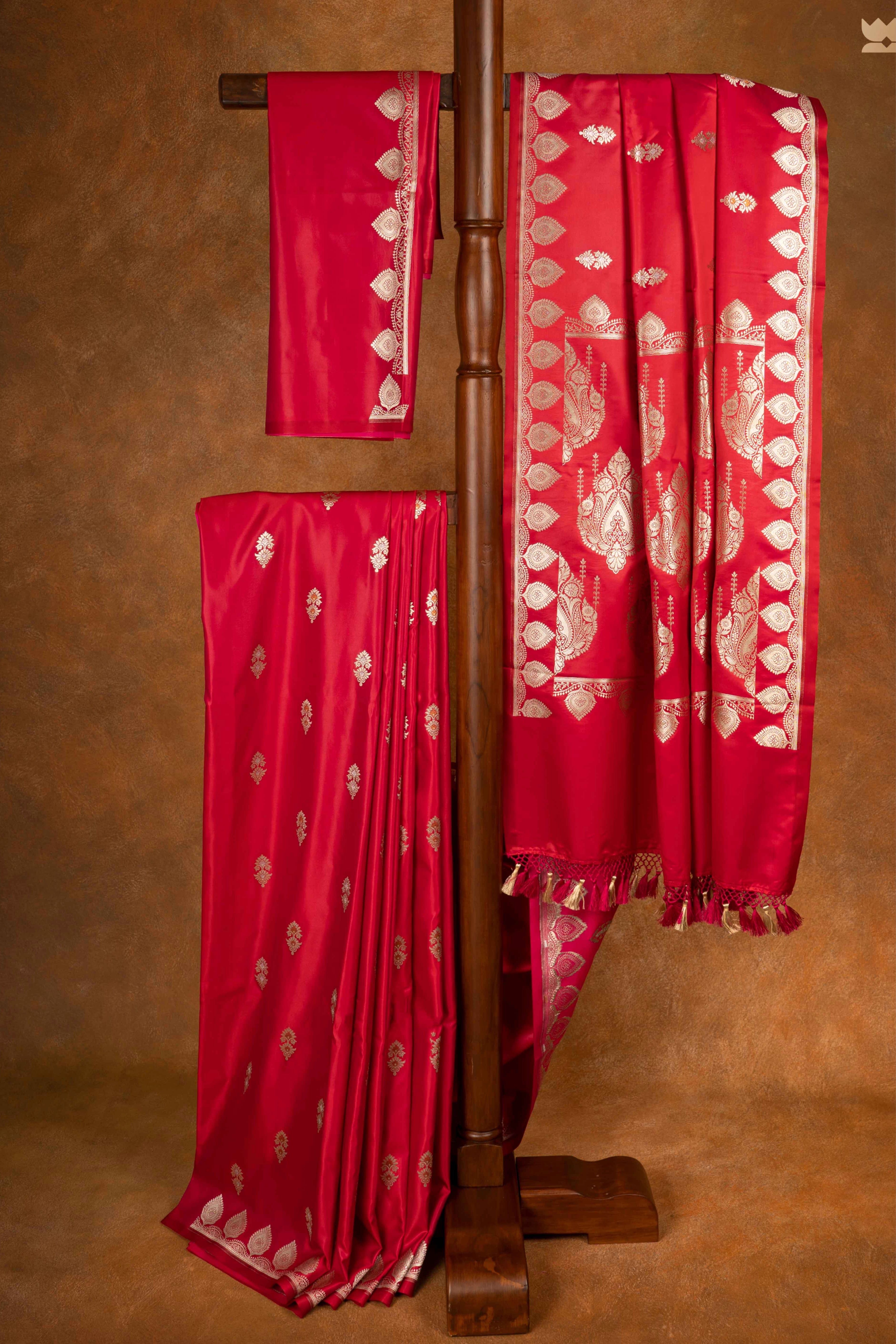 Ratnaveni Banarasi Mashru Silk Saree