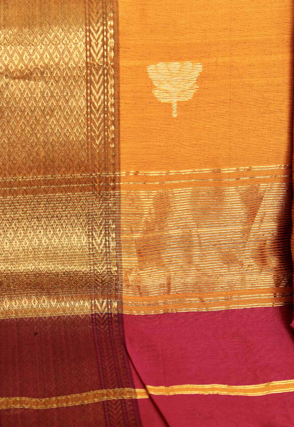 Magenta Maheshwari Saree with Lotus Booti